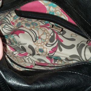 Guess Bags - Guess Purse Guess Bags - Guess Purse